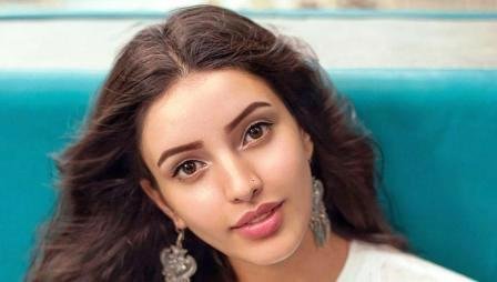 Tripti Dimri Height, Age, Boyfriend, Relationships, Family, Biography