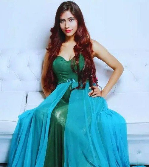 Anjum Khan Wiki, Biography, Age, Date of Birth, Height, Weight, Figure, Boyfriend, Marital Status, Husband Name, Family, Children, Religion, Caste, Net Worth & More.
