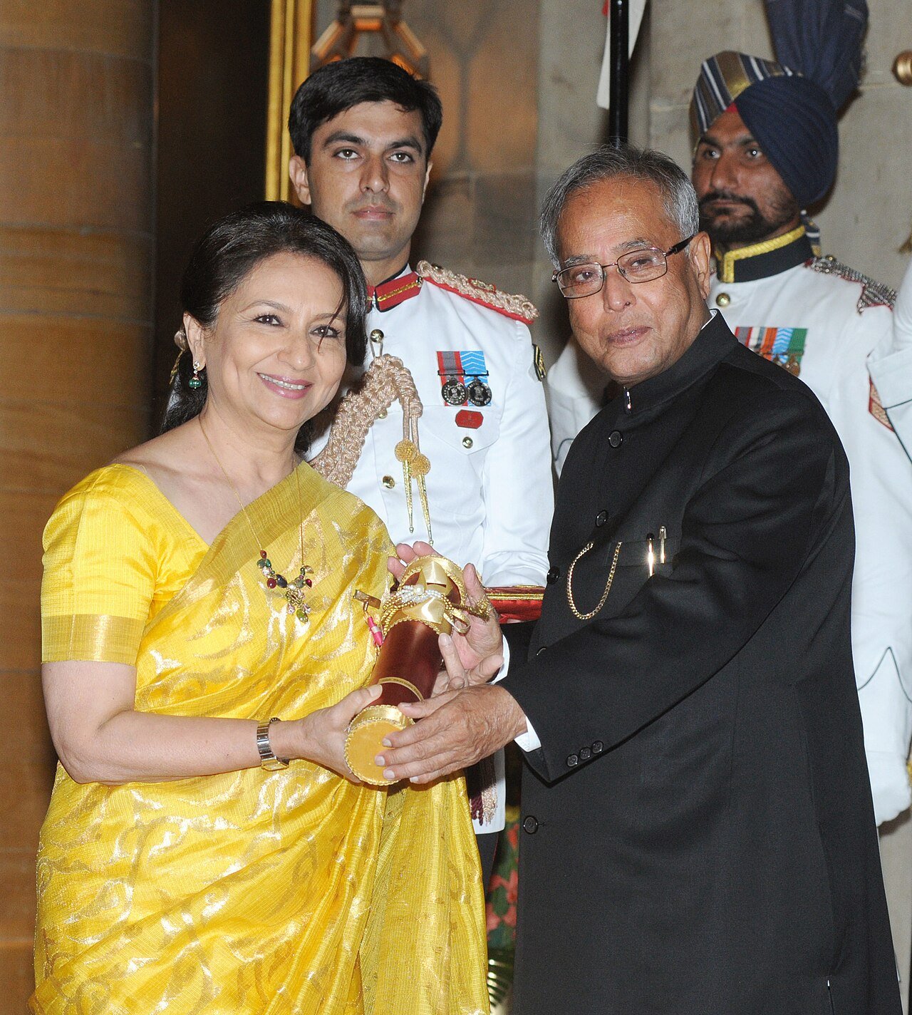 Sharmila Tagore photo 3